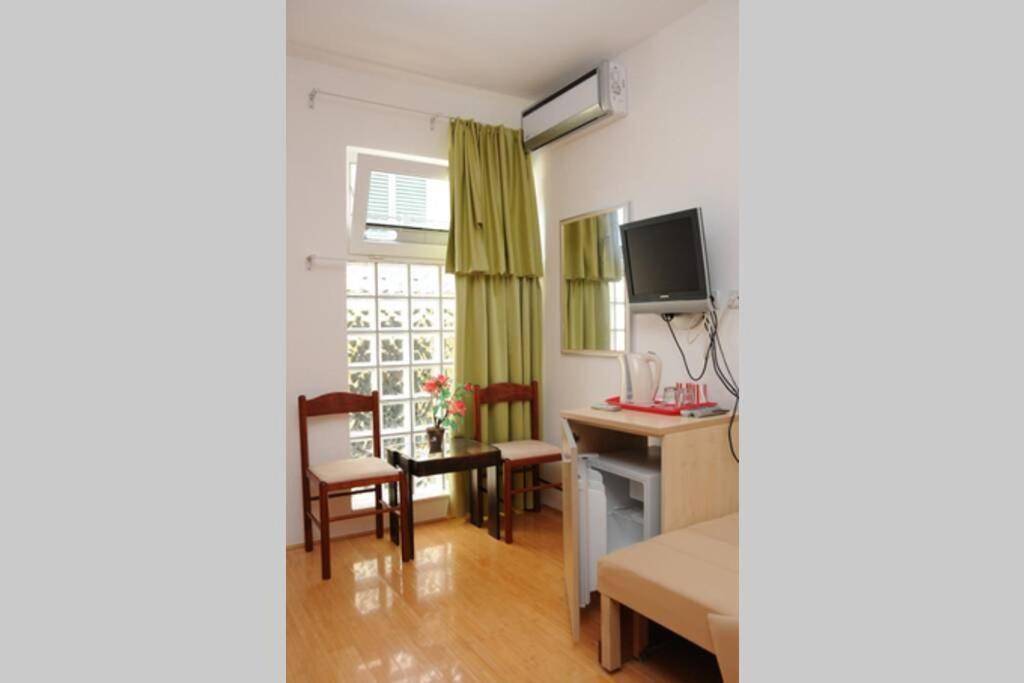 Bmv Room For 2-3 Persons Sveti Stefan Esterno foto